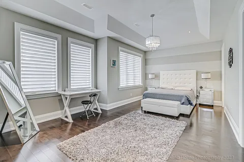 3471 Yale Rd, Mississauga, ON L5A 2V4