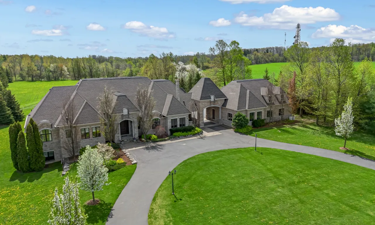 5100 14 Sdrd, Milton, ON L9T 2Y1