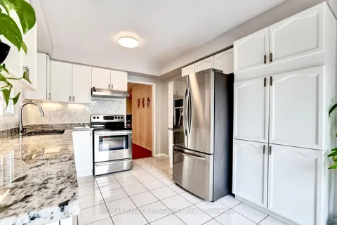 5507 Flatford Rd, Mississauga, ON L5V 1Y5