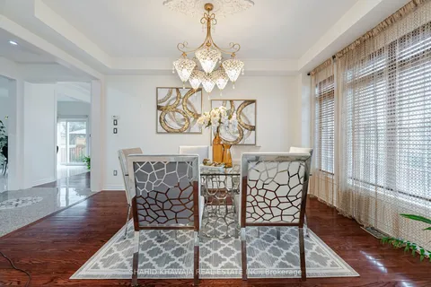 5499 Doctor Peddle Cres, Mississauga, ON L5M 0K7