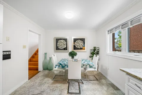 4256 Elora Dr, Mississauga, ON L5B 3H9