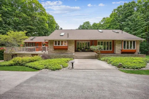 5590 Steeles Ave, Milton, ON L9E 0R5