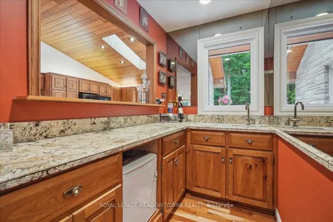5590 Steeles Ave, Milton, ON L9E 0R5