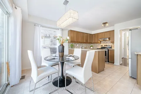 1016 Philbrook Dr, Milton, ON L9T 0C6