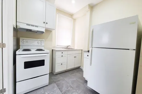 782 Dovercourt Rd, Toronto, ON M6H 2X3