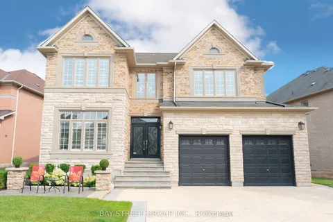 1376 Ferncrest Road, Oakville, ON L6H 7W3