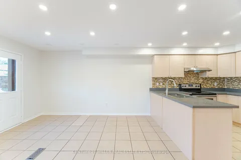 5953 Tenth Line, Mississauga, ON L5M 6K7