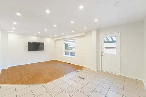 5953 Tenth Line, Mississauga, ON L5M 6K7