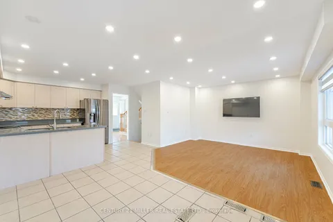 5953 Tenth Line, Mississauga, ON L5M 6K7