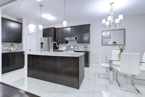 25 Tribune Dr, Brampton, ON L7A 0X5