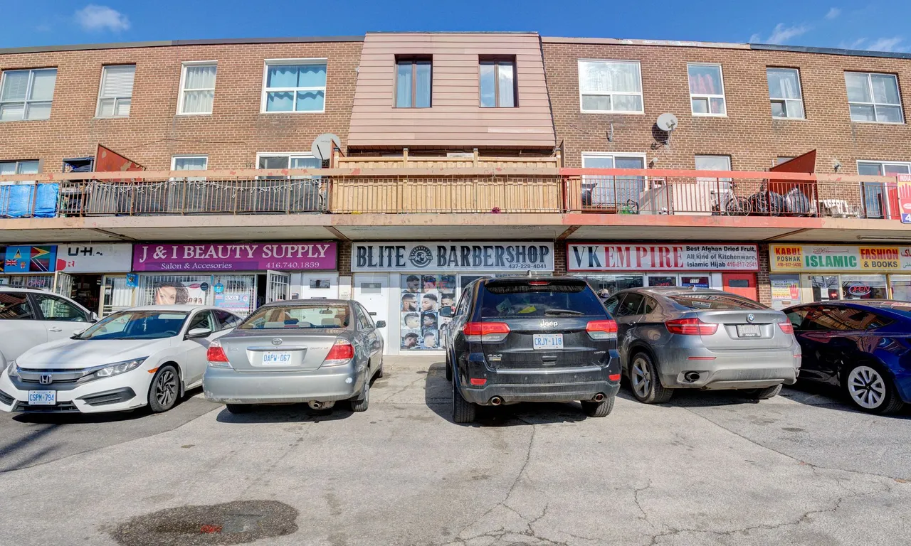 1170 Albion Rd, Toronto, ON M9V 1A8