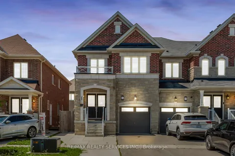 486 Queen Mary Dr, Brampton, ON L7A 4N3