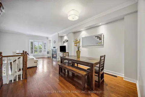 36 Mendota Rd, Toronto, ON M8Y 1E8