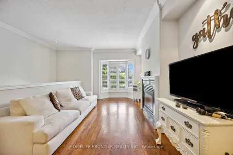 36 Mendota Rd, Toronto, ON M8Y 1E8