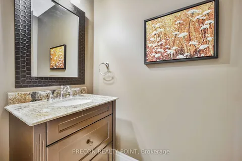 1443 Aldo Dr, Mississauga, ON L5H 3E8