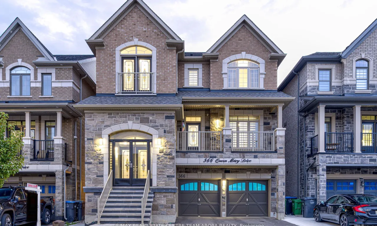 566 Queen Mary Dr, Brampton, ON L7A 4Y6