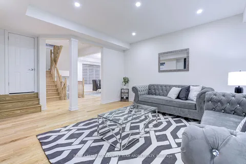 566 Queen Mary Dr, Brampton, ON L7A 4Y6