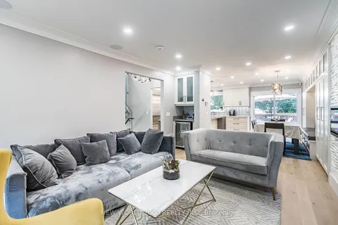 58 Comay Rd, Toronto, ON M6M 2L1