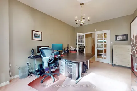 7 Kenpark Ave, Brampton, ON L6Z 3P4