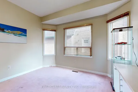 7 Kenpark Ave, Brampton, ON L6Z 3P4