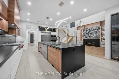 318 Woodale Ave, Oakville, ON L6K 2N6