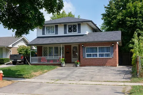1217 Tavistock Dr, Burlington, ON L7P 2N6
