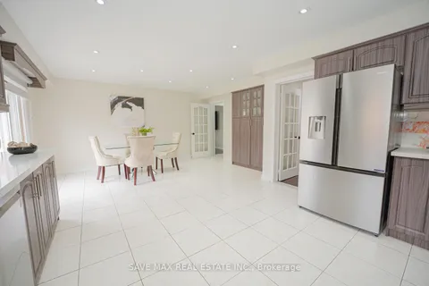 5 Crowsnest Cres, Brampton, ON L6R 1E2