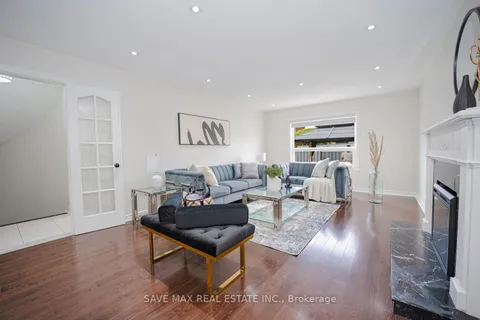 5 Crowsnest Cres, Brampton, ON L6R 1E2