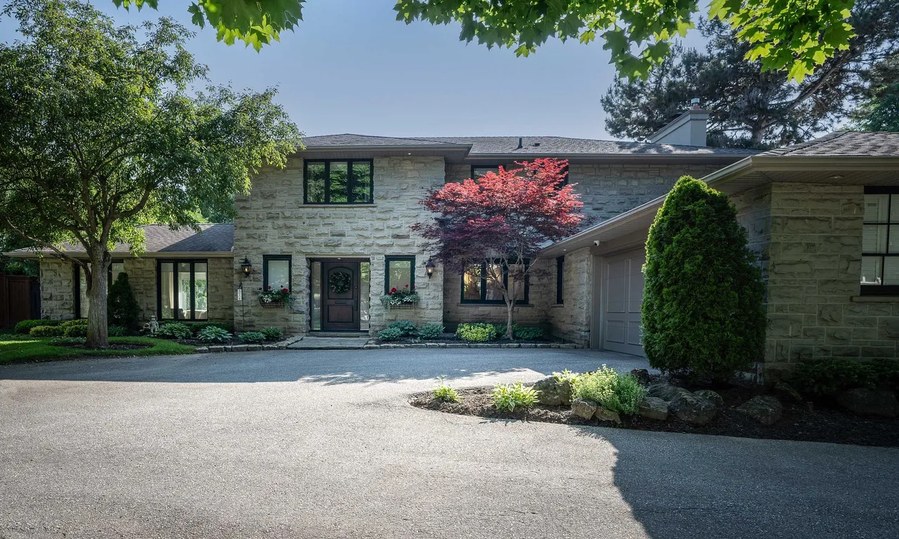 57 Edenvale Cres, Toronto, ON M9A 4A5