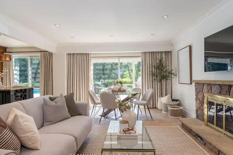 57 Edenvale Cres, Toronto, ON M9A 4A5