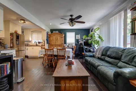 84 McCraney St, Oakville, ON L6H 1H4