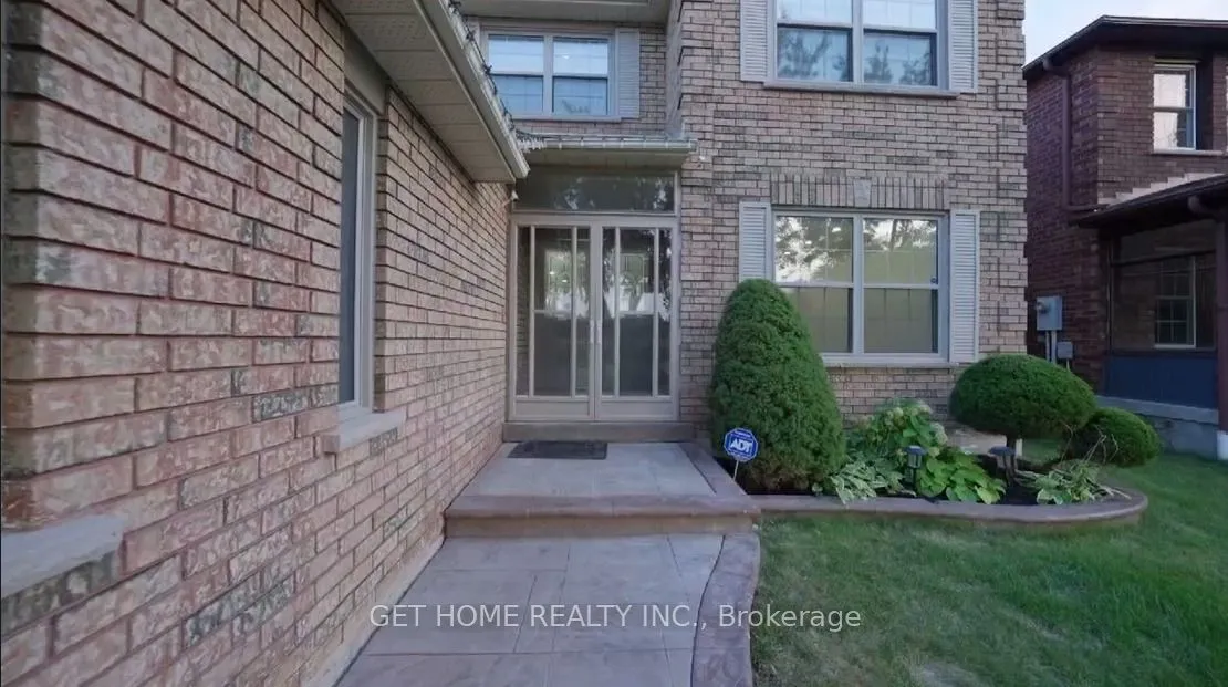 3100 The College Way, Mississauga, ON L5L 4X8
