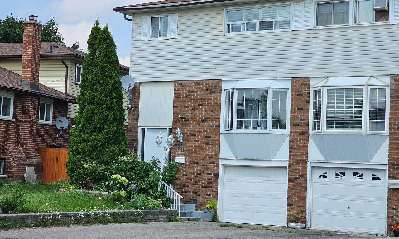 30 Merton Rd, Brampton, ON L6V 2V6
