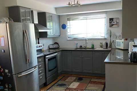30 Merton Rd, Brampton, ON L6V 2V6
