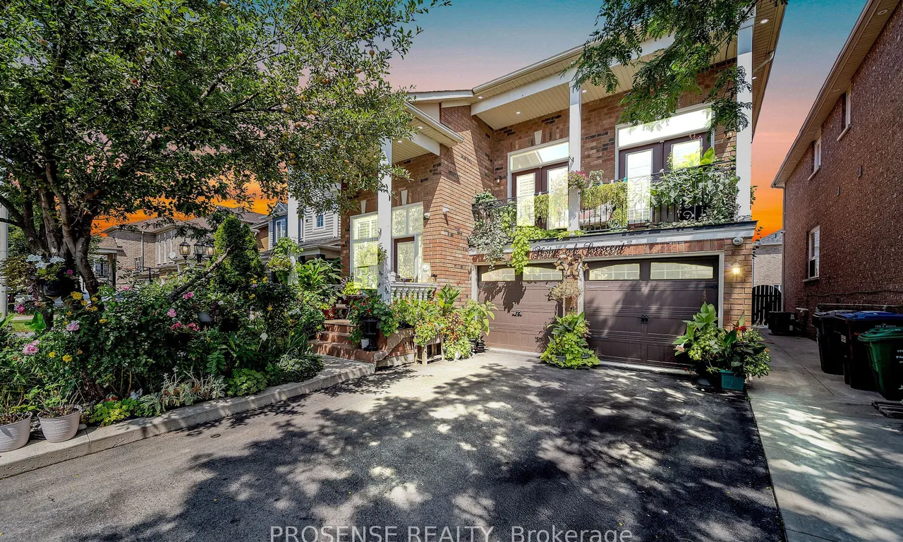 7 Mistycreek Cres, Brampton, ON L7A 2N4