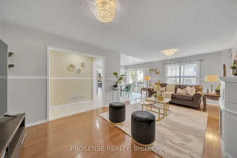 7 Mistycreek Cres, Brampton, ON L7A 2N4