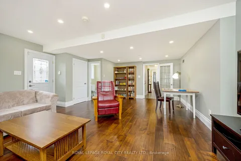 35 Inglewood Dr, Brampton, ON L6W 2N4