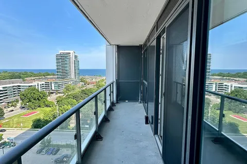 28 Ann St, Mississauga, ON L5G 3G1
