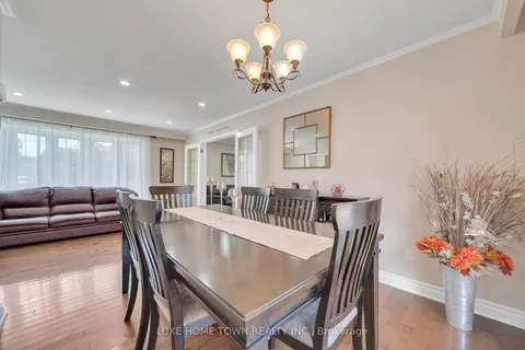 17 Gondola Cres, Brampton, ON L6S 1W5