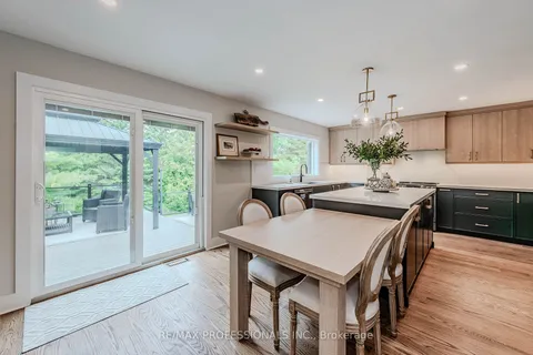 2038 15 Sdrd, Milton, ON L0P 1J0
