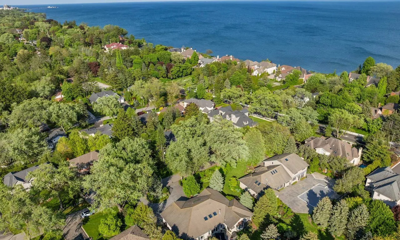 212 Lakeside Ave, Burlington, ON L7N 1Y5