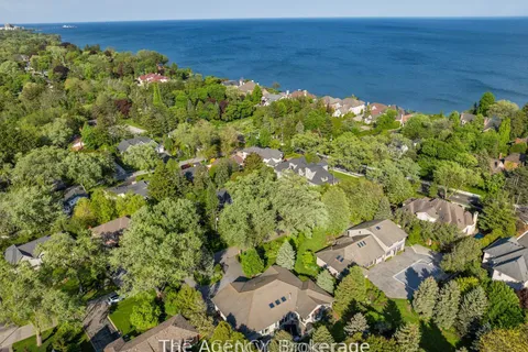 212 Lakeside Ave, Burlington, ON L7N 1Y5