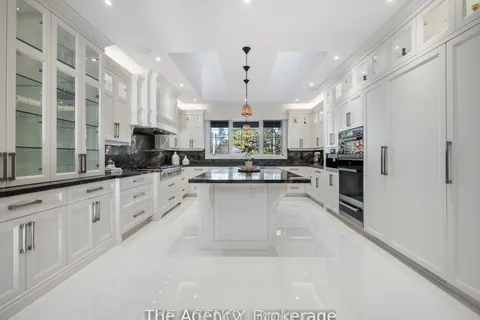 212 Lakeside Ave, Burlington, ON L7N 1Y5