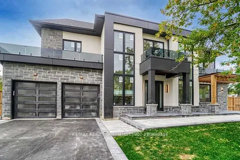 1404 Wren Ave, Oakville, ON L6L 2V6