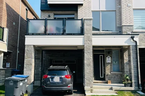 13 Melmar St, Brampton, ON L7A 5K3