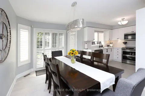 5329 Roadside Way, Mississauga, ON L5M 0H9