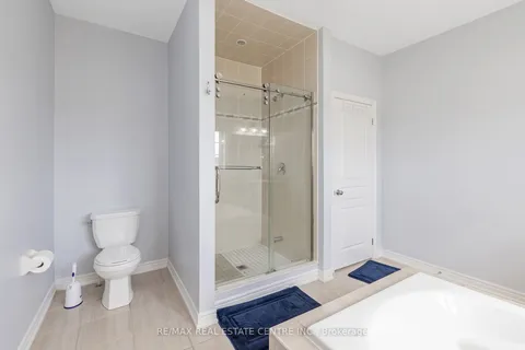 4 O&apos;connor Cres, Brampton, ON L7A 5A6