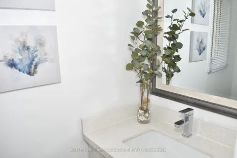 7058 Stoneywood Way, Mississauga, ON L5N 6Y5