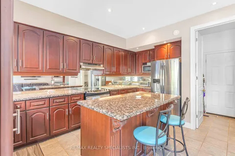 29 Oak Ridge Dr, Orangeville, ON L9W 5J6