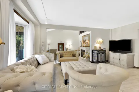 195 Ellwood Dr, Caledon, ON L7E 4W5